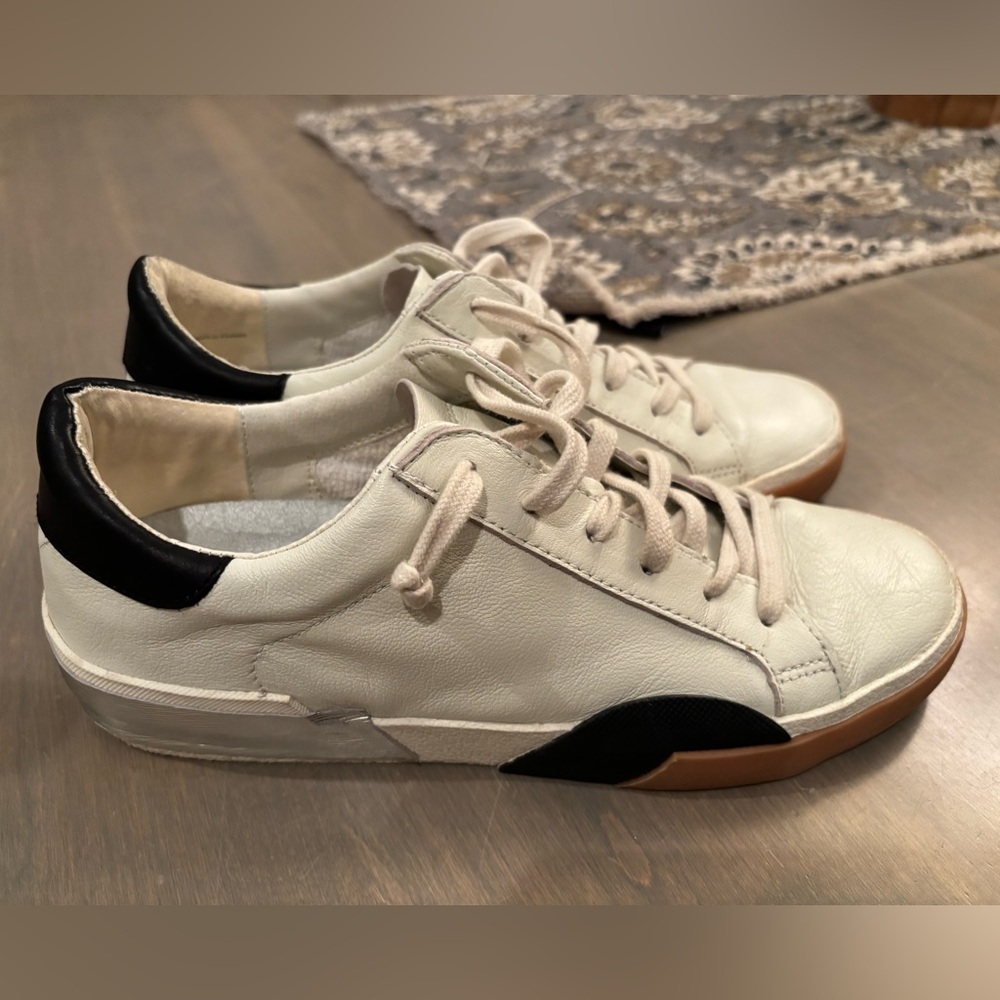 Dolce Vita ‘Zina’ sneakers • Size 7.5

.